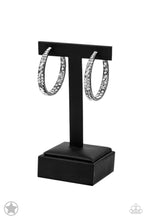 Load image into Gallery viewer, GLITZY By Association - Gunmetal Earring