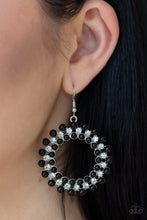 Load image into Gallery viewer, Pearly Poise - Black Earring
